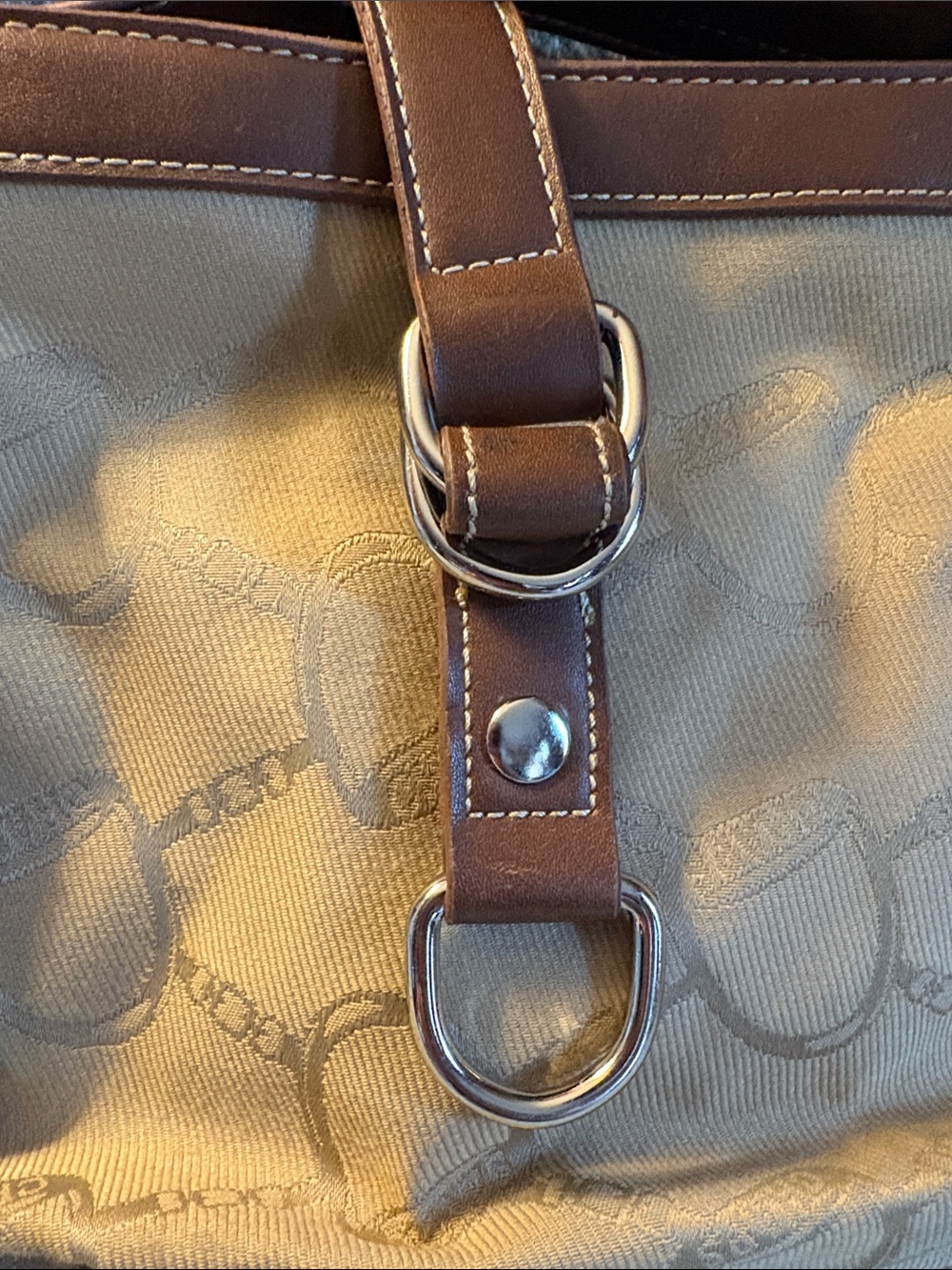 Chaps Beige Canvas Crossbody Bag with Brown Trim and Silver Toned design - Picture 3 of 9